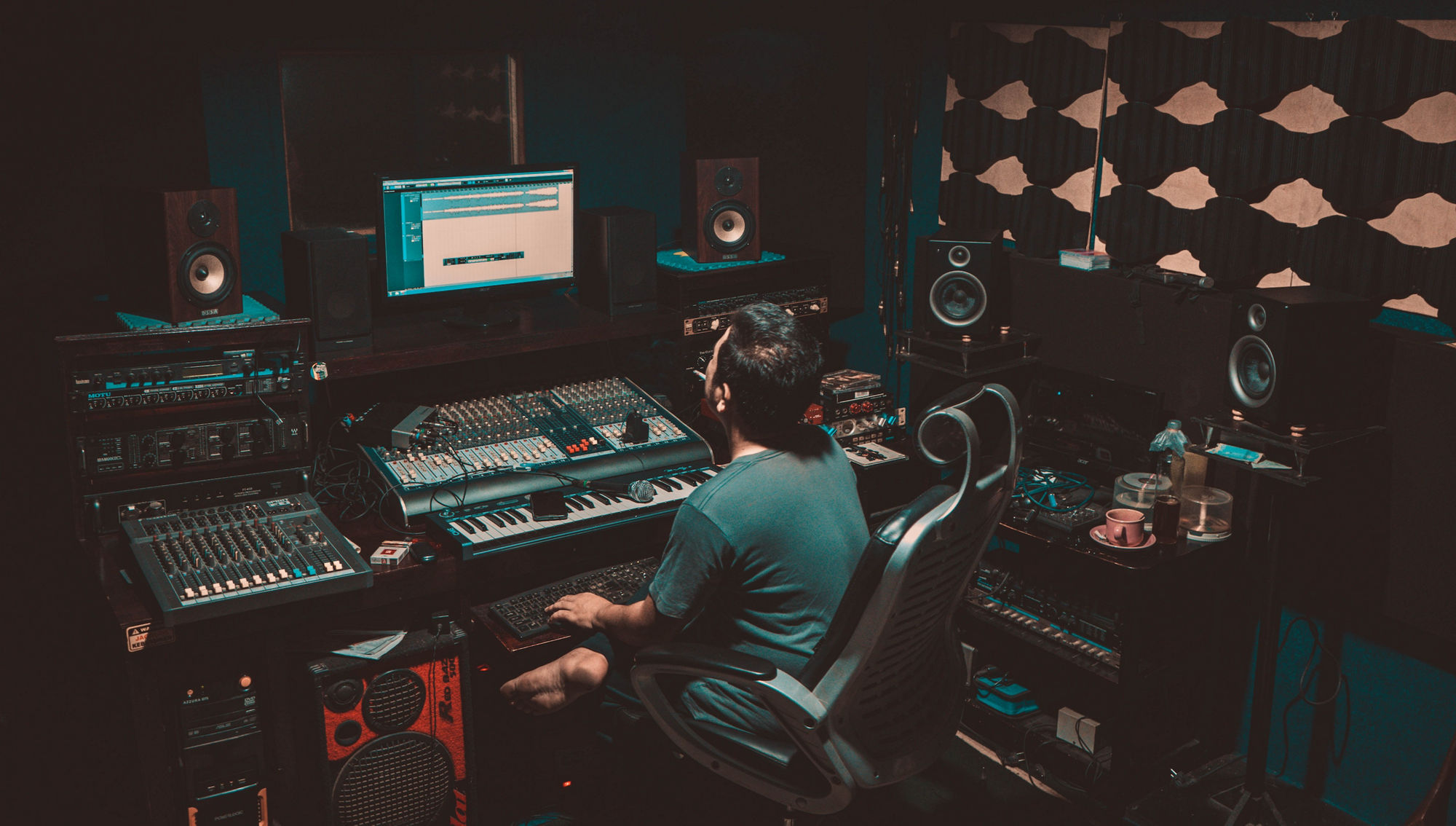 9 Tips for Mixing if You're Not a Mix Engineer